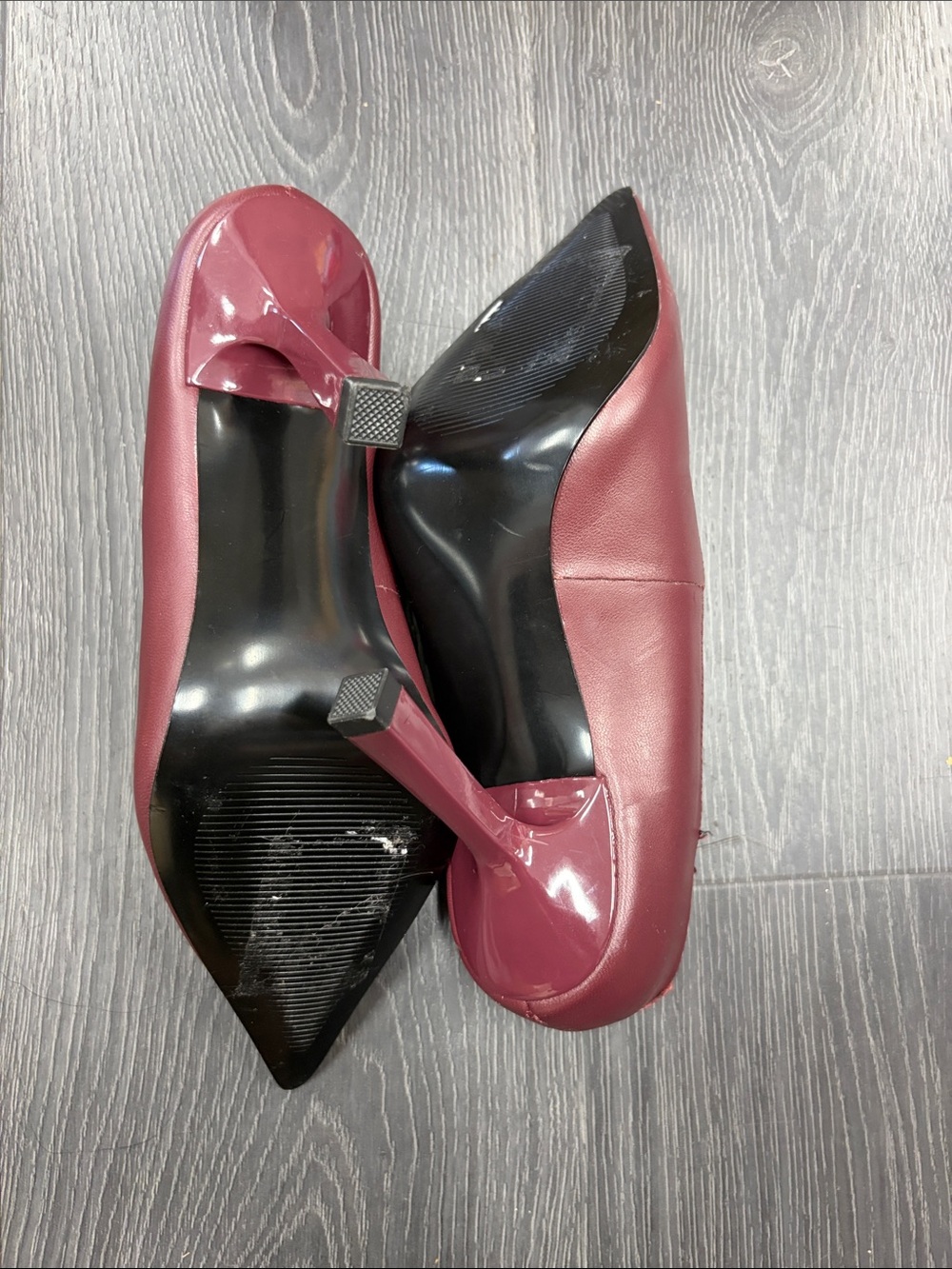 Steve Madden Women's Pointed-Toe Burgundy Leather Pumps - Picture 4 of 4